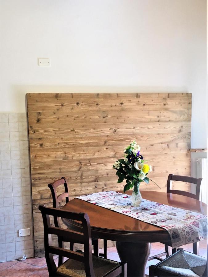 Il Girasole Apartment Caprino Veronese Luaran gambar